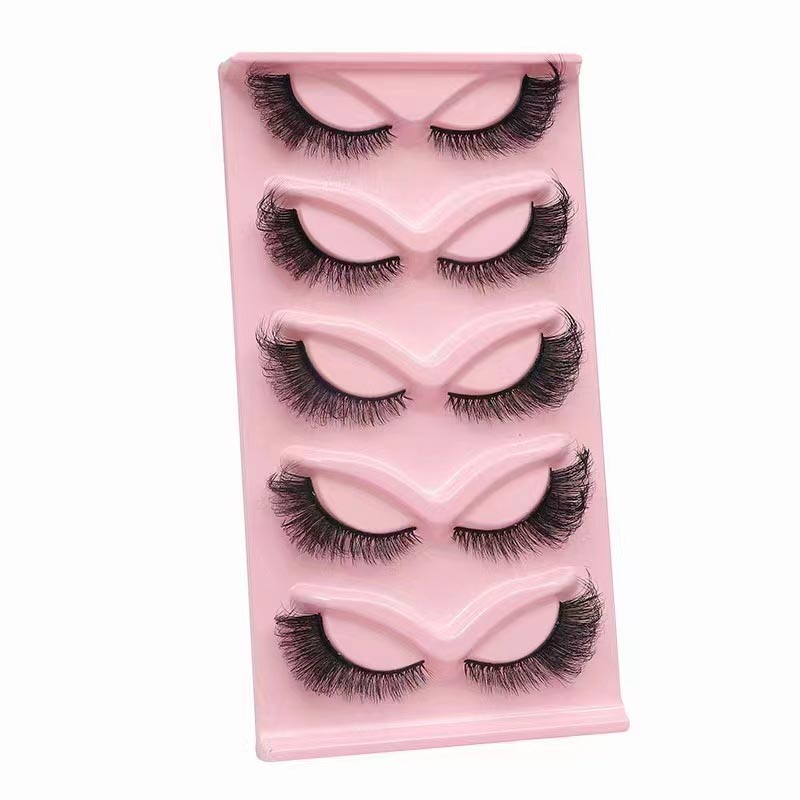 مژه های چشم گربه ای مژه های مصنوعی Wispy ظاهر طبیعی دارند