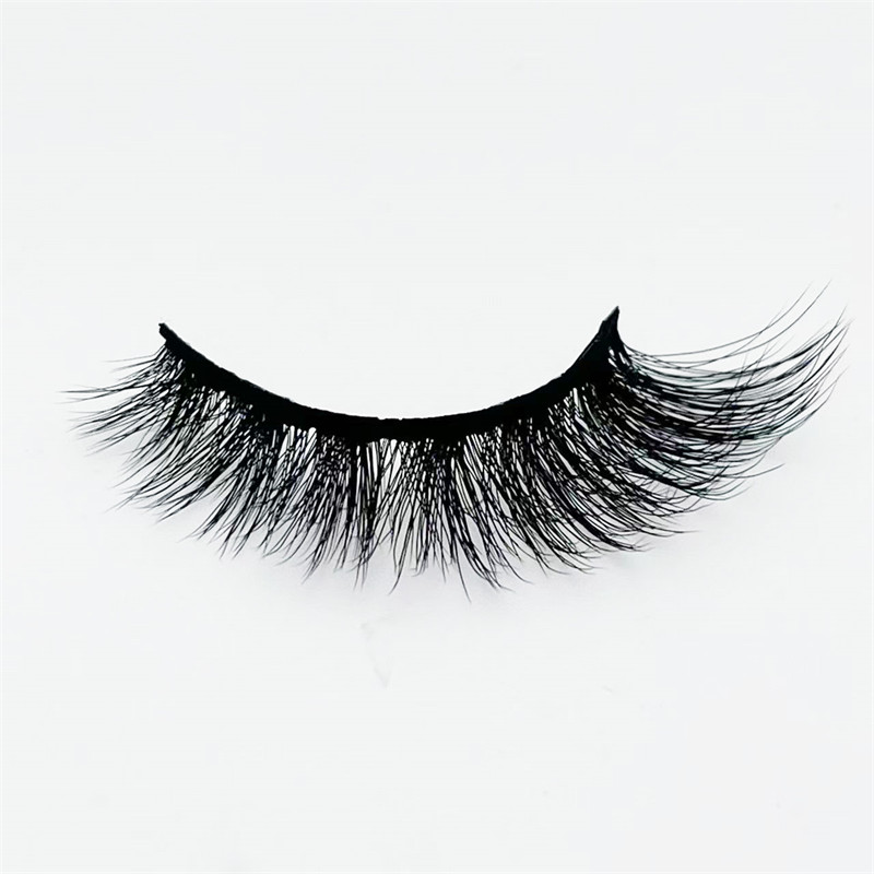 مژه های مصنوعی Wispy راحت